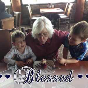 Meet your Posher, Laura